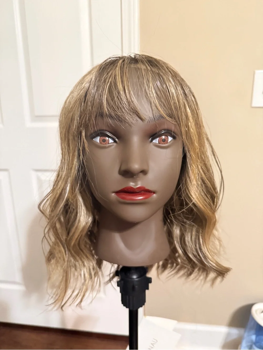 Honey Blonde Wavy Shoulder-Length Wig with Bangs